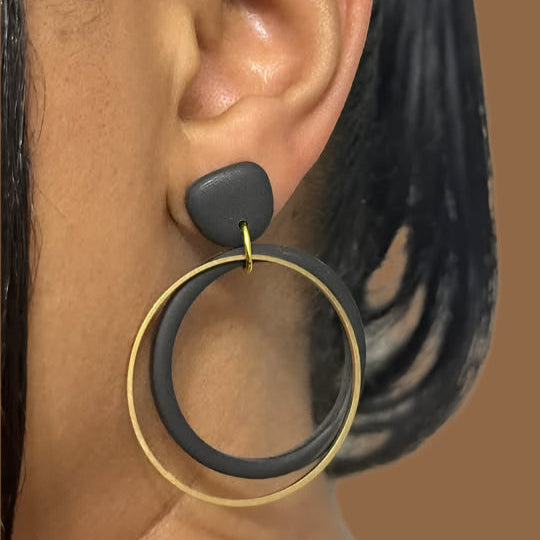 Double Hoop Me - Black